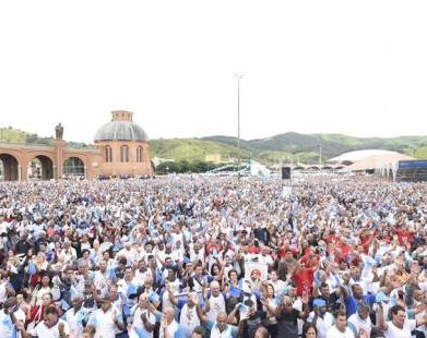 Terço dos Homens: quase 80 mil participam da maior romaria do Santuário de Aparecida