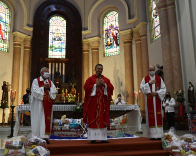 A festa mais franciscana dos últimos anos foi também de muitas doações